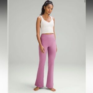 Lululemon Groove High-Rise Split-Hem Flared Pant *Nulu
Velvet Dust